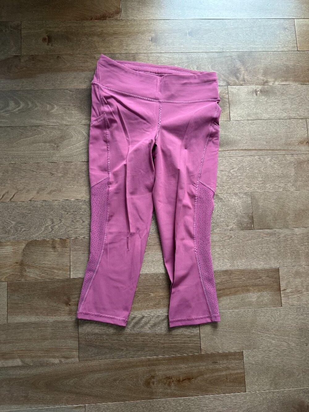 Lululemon Ready To Race Crop *21" in Moss Rose